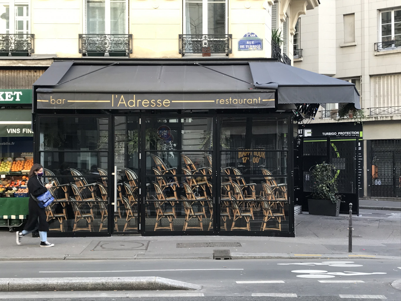 Dans l’hébergement et restauration, secteur particulièrement touché, 76% des TPE (5 à 10 salariés) ont cumulé au moins trois dispositifs d’aide. (c) Olivier Razemon pour DSI.