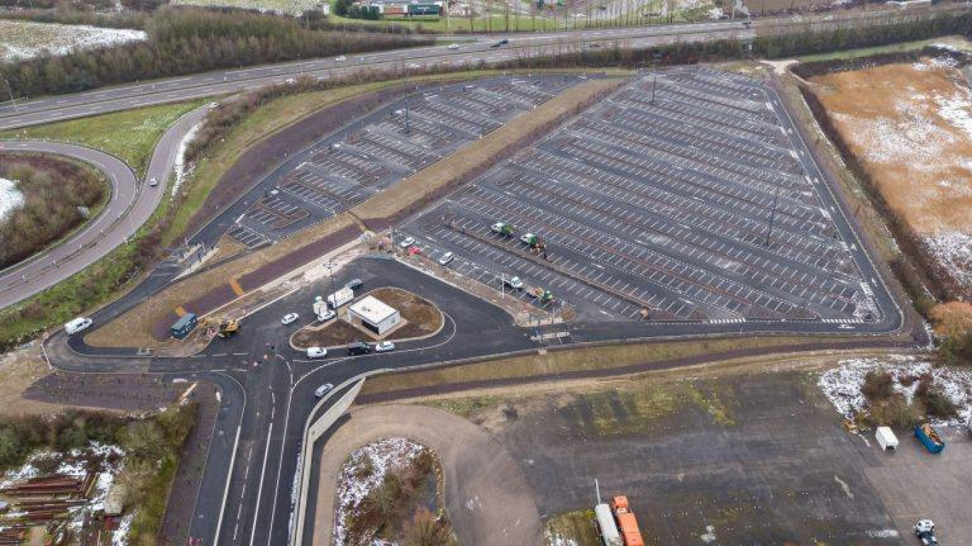 Le P+R et ses 750 places de stationnement. (c) CAPFT.