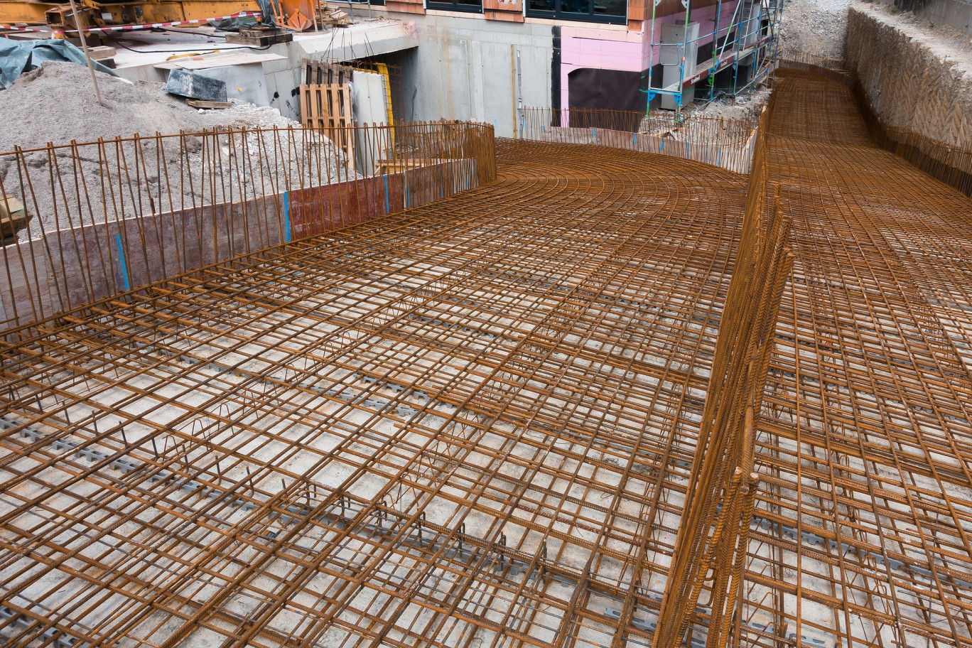 L'inquiétude grandit quant à la réalisation de nombreux chantiers.