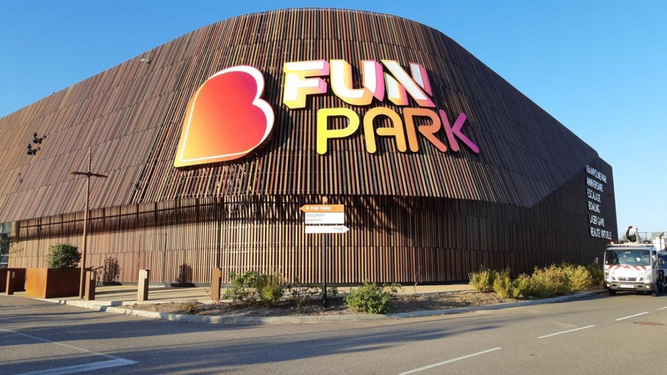 (c) : BFunPark. L’ouverture de B’Fun Park est prévue pour le 16 juin 2021.