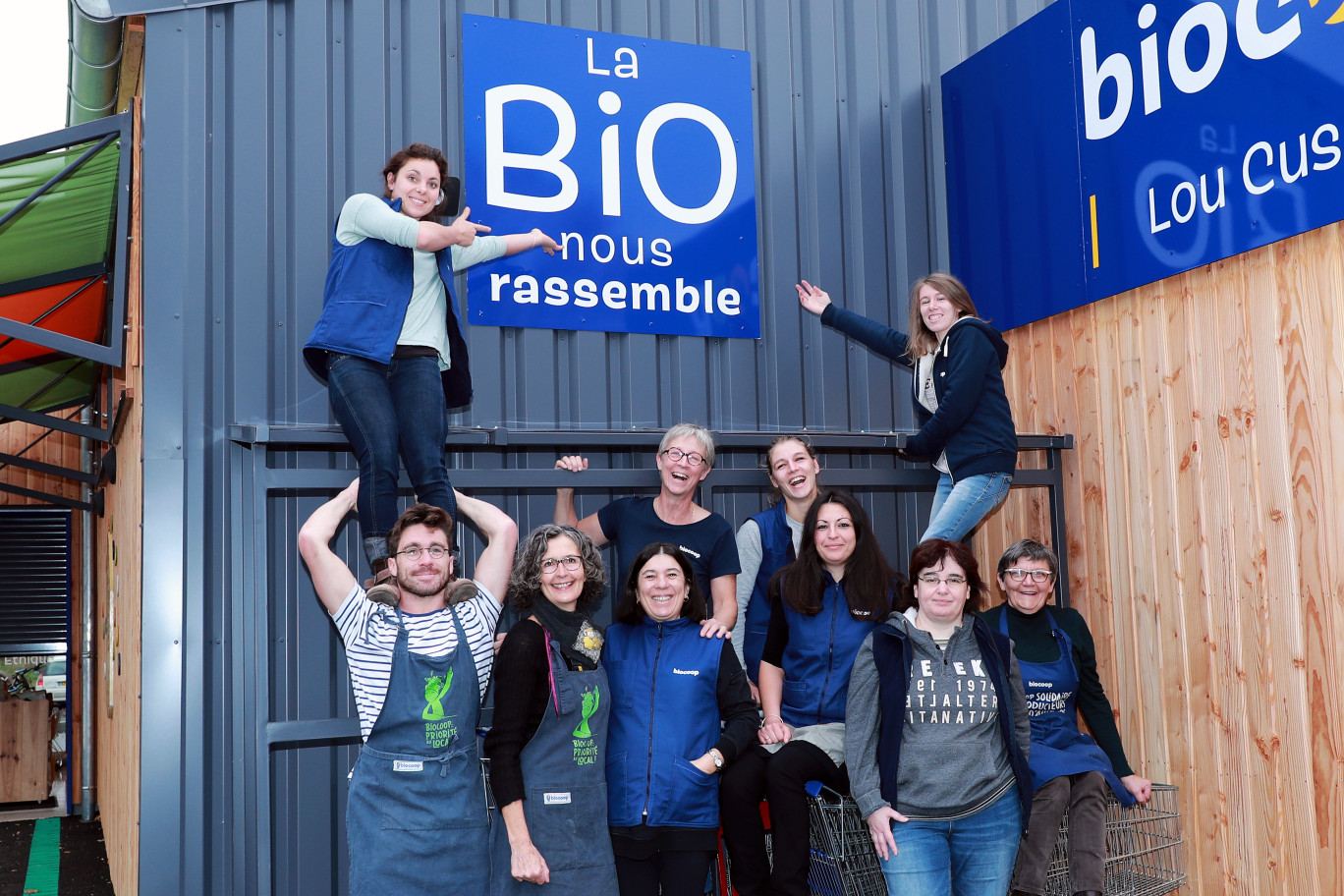 Le réseau Biocoop mobilisé pour sa Collecte Bio Solidaire, début juin. (c) Nathalie Mahieu/Biocoop.