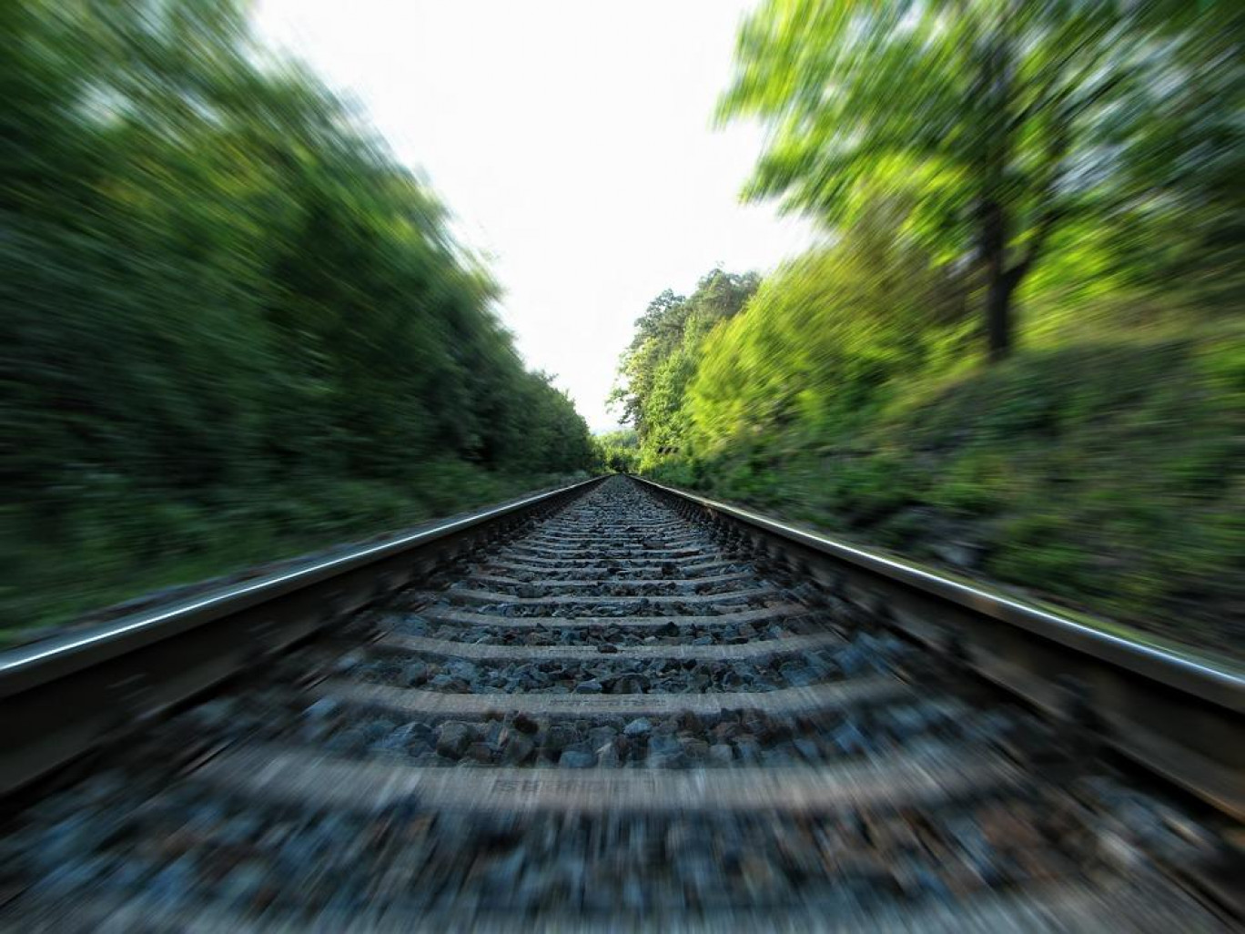 La reprise de l'usine de rails de Hayange par le groupe allemand Saarstahl devrait être effective à la fin du mois.