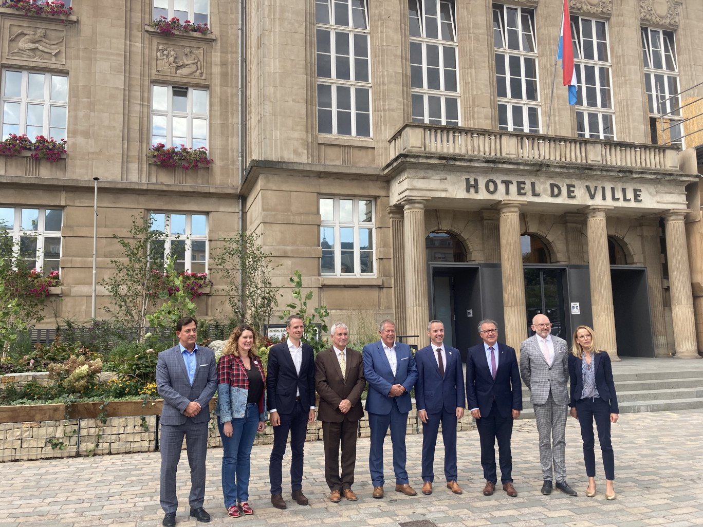 Les élus du réseau «tonicités» réunis à Esch-sur-Alzette, capitale de la culture européenne en 2022. (c) DR.