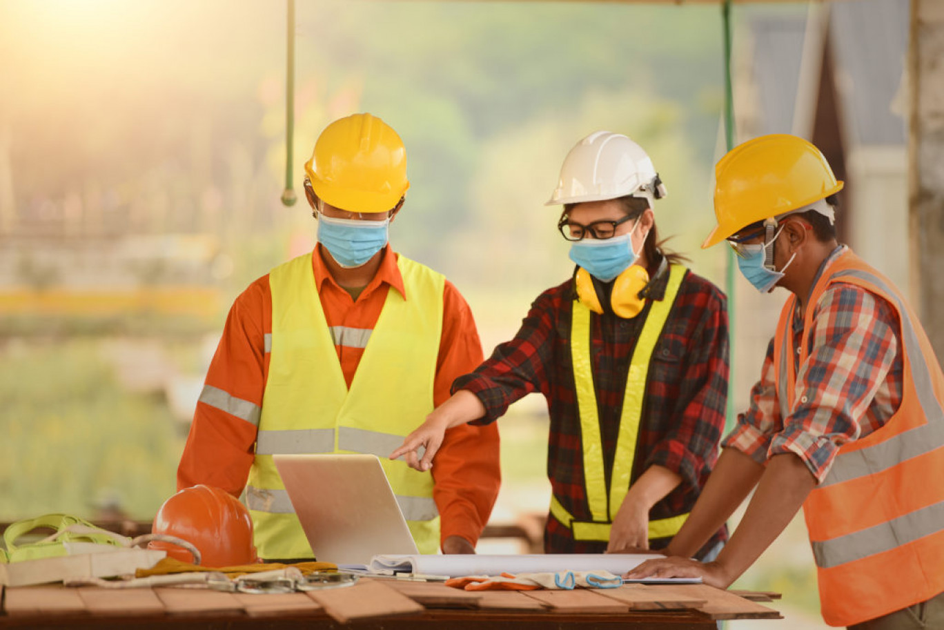 Le BTP recherche des profils de management et de direction de chantiers. 