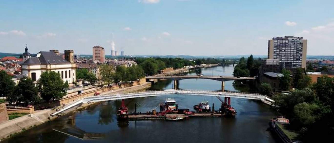 La passerelle de l'Europe, à Thionville, est en phase d'achèvement. (c) FRTP. 