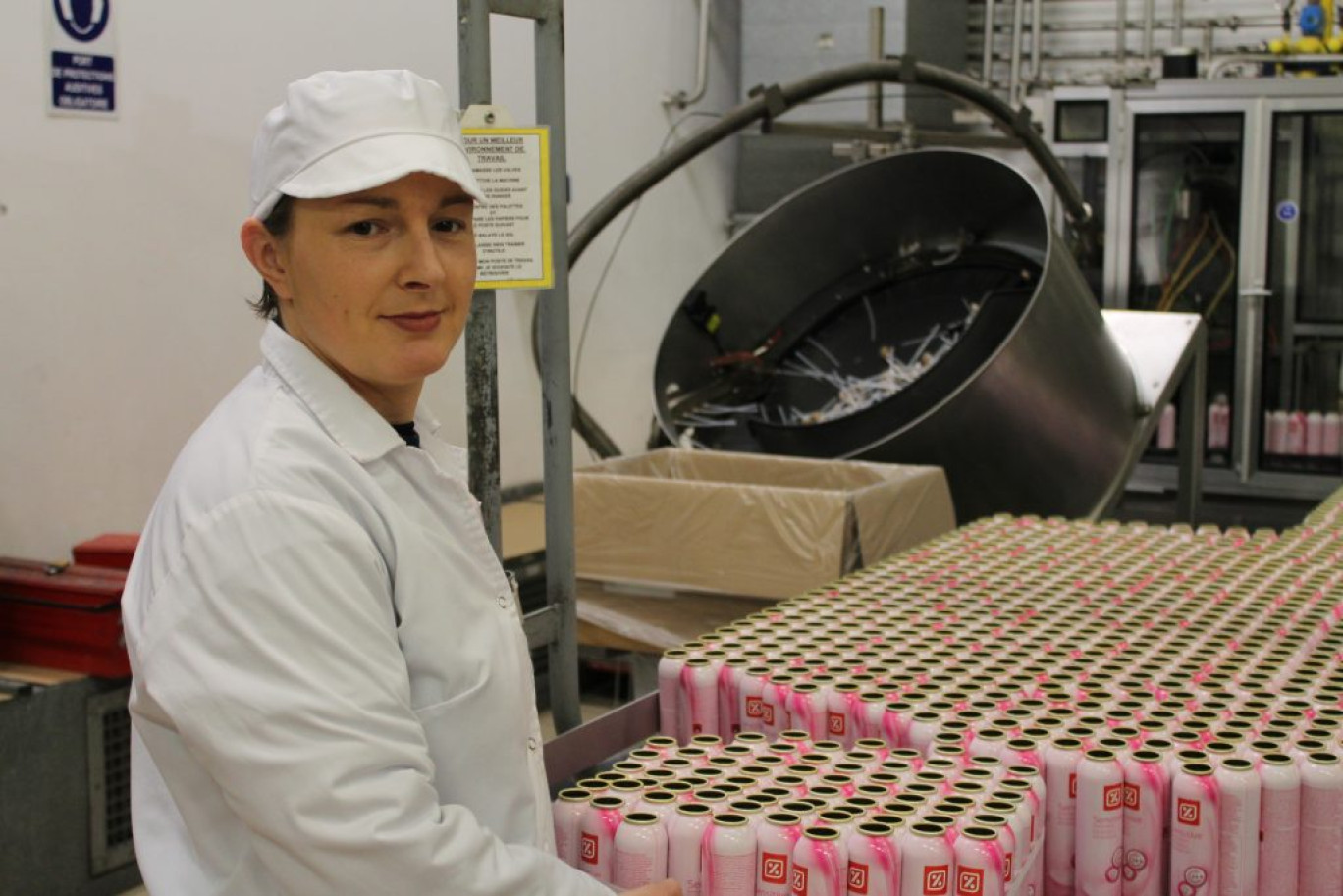 Elysée Cosmétiques développe son savoir-faire dans la fabrication d'aérosols cosmétiques.© Elysée Cosmétiques.