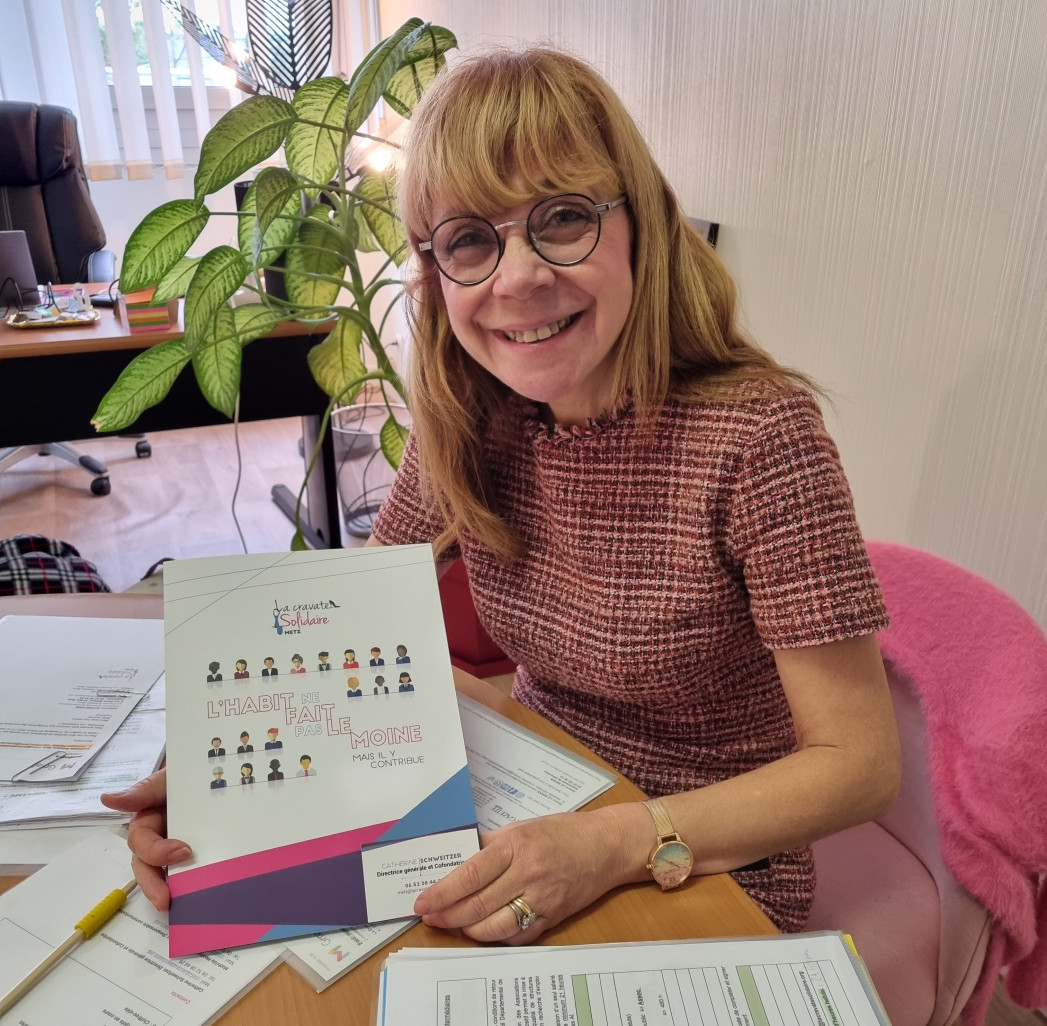 «Nous nous adaptons aux défis des candidats accueillis», affirme Catherine Schweitzer, directrice générale et cofondatrice de La Cravate Solidaire Metz.