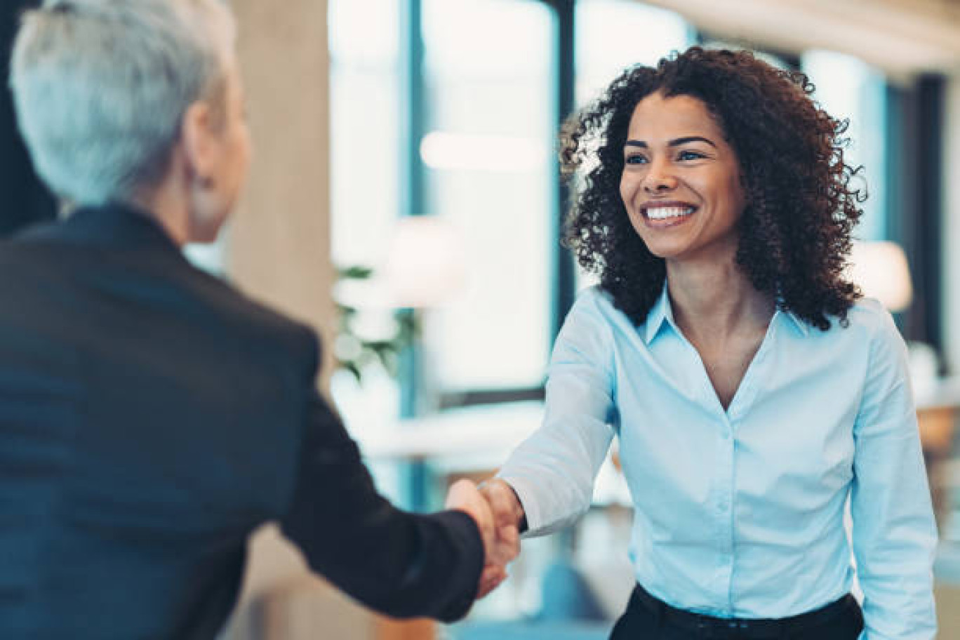 Favoriser les démarches de première embauche pour l'employeur.