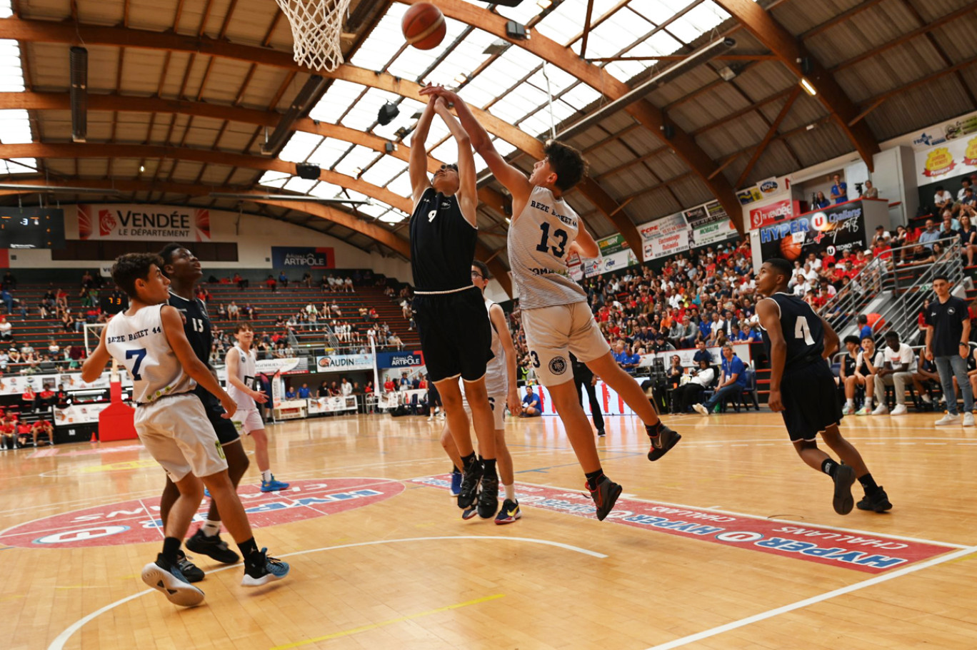 Le tournoi U15, La Mie Câline Basket Go est devenue une référence dans le basket-ball hexagonal jeunes. © : La Mie Câline Basket Go.