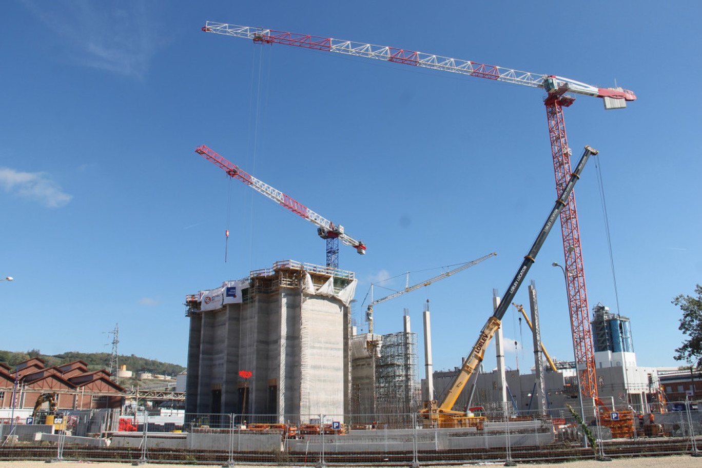 Les défis à relever pour l'industrie sont nombreux ! En première ligne la décarbonisation, comme ici l'industriel Solvay de Dombasle-sur-Meurthe (54) qui construit une chaufferie CSR en lien avec Véolia pour s'affranchir du charbon dès 2023. 