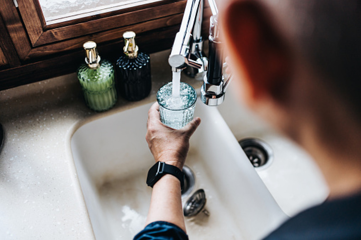 Les crises successives subies font prendre conscience que l'eau demeure un élément naturel précieux et non inépuisable à l'infini.
