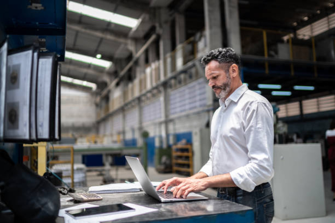 Dans son environnement professionnel, le chef d'entreprise ne doit négliger aucun détail en termes d'assurance. 