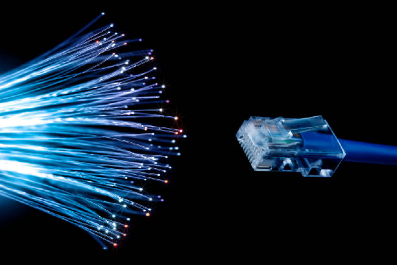 La fibre optique doit remplacer le réseau cuivre d'ici 2030. 