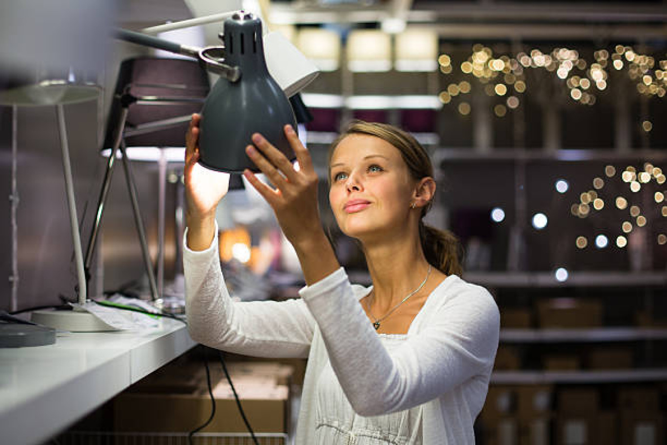 Tendre vers des pratiques plus vertueuses pour lutter contre la pollution lumineuse. 