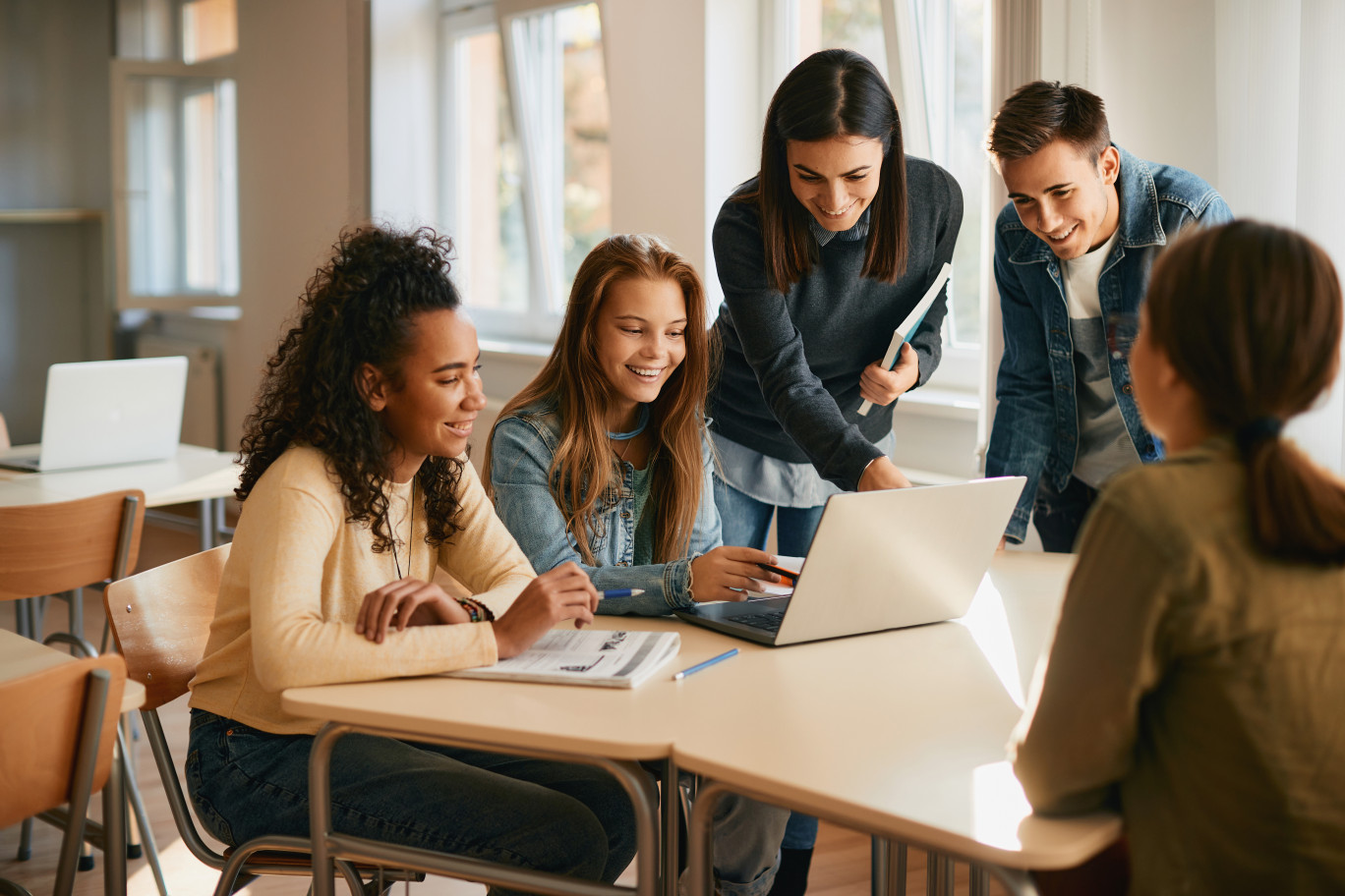 Associer les jeunes à l'idéal européen.