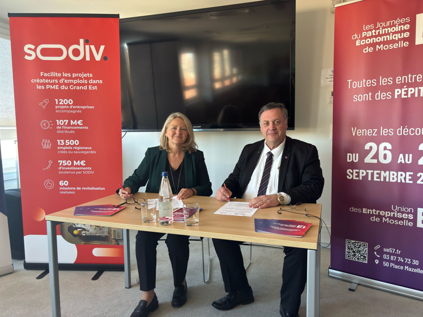 La présidente de la Sodiv, Christine Meyer-Forrler, et la président de l'UE57, André Bousser, lors de la signature de la convention. © UE57.