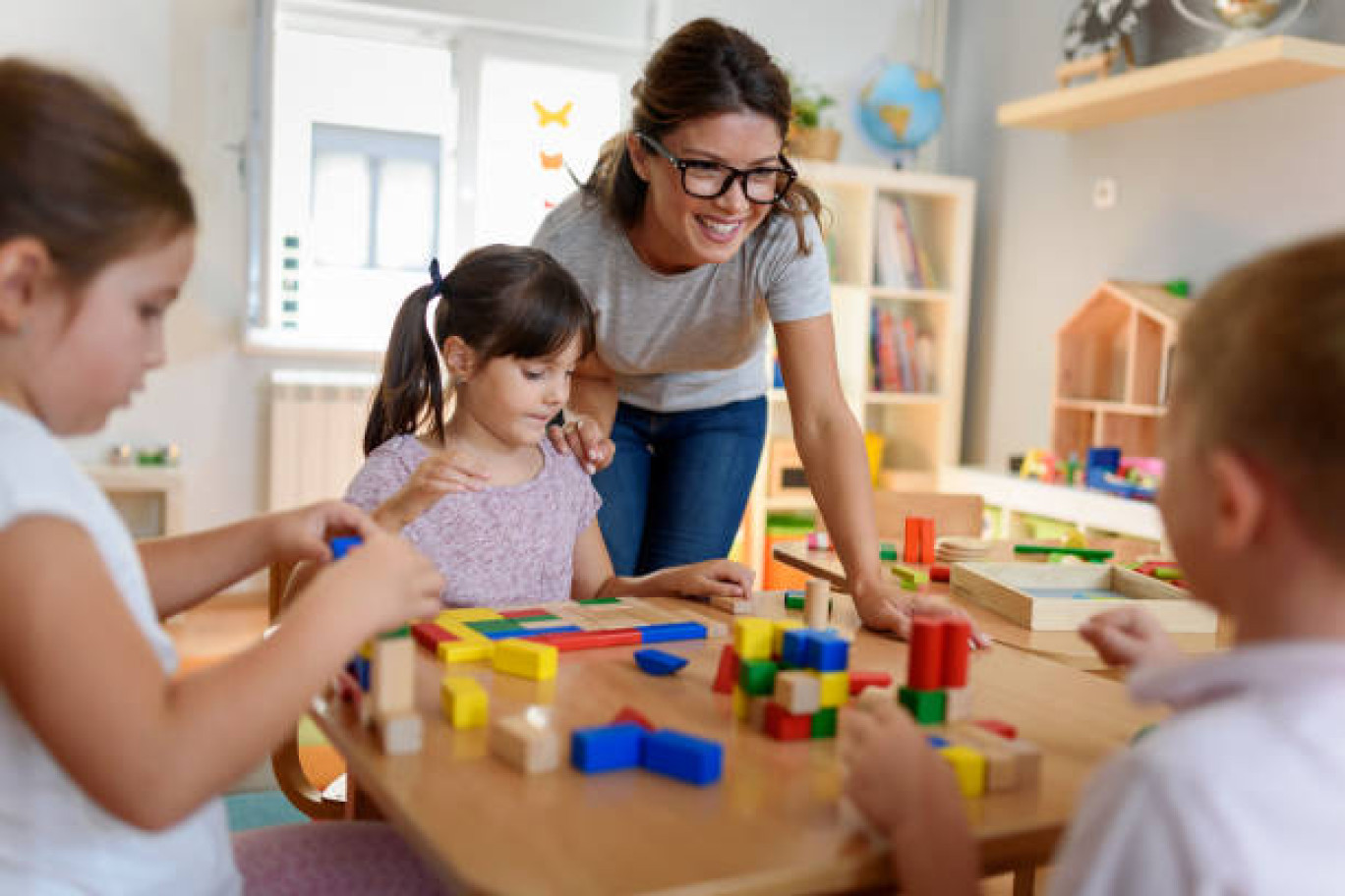 Les métiers de la petite enfance et de l'animation ont actuellement d'important besoins en personnel.