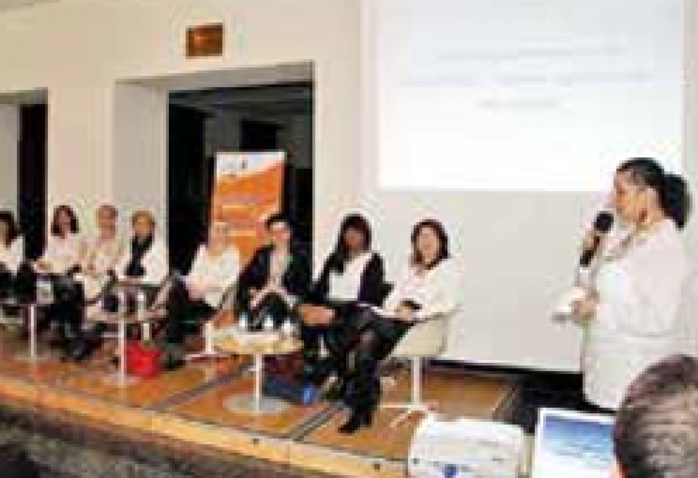 Journée de la Femme avant l’heure le 4 mars à l’occasion de la Soirée des Fées au service de la Paix à Nancy. Gagner