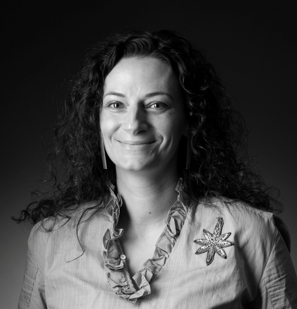 Émilie, architecte, agence «Du ciment sous les Plaines».