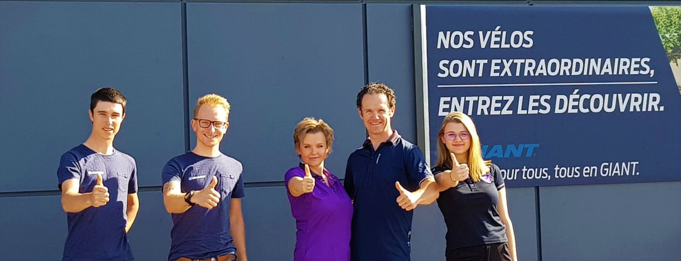 L’équipe  Giant Nancy Sud. Sur la photo de gauche à droite : Hervé, Serge, Éliane, Sébastien et Léane.

