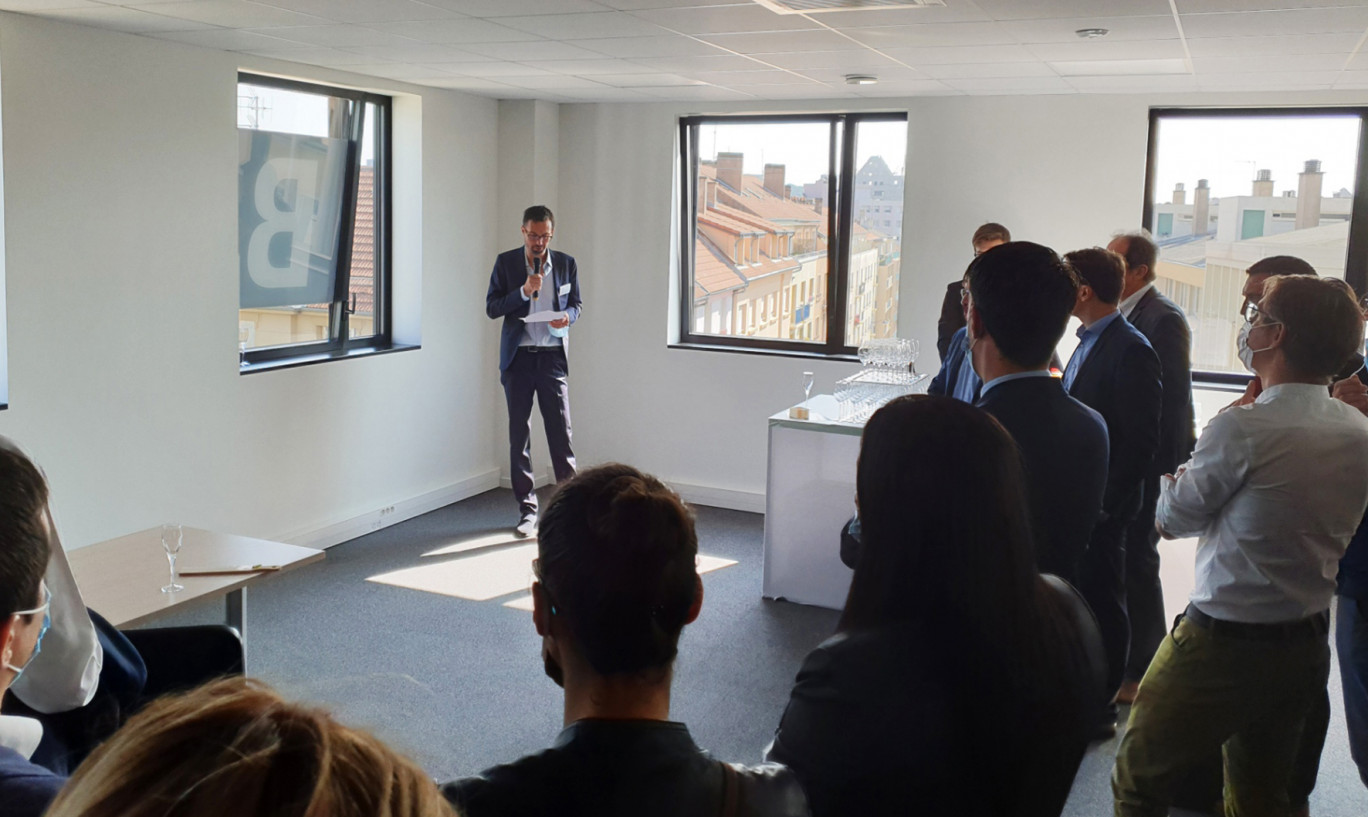 Grégory Bigel, acteur reconnu de l’immobilier d’entreprise en Lorraine, vient d’inaugurer le 18 septembre le concept Office Station, un nouveau centre d’affaires au cœur du quartier de l’amphithéâtre à Metz.